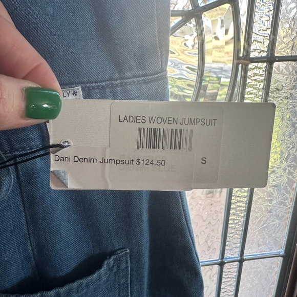 Molly Bracken Blue Denim Outfit - Picture 12 of 13